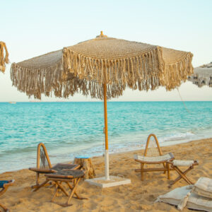Alternative view of Sandy parasol